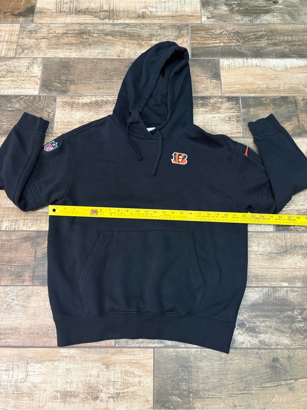 NFL/Nike Black Crewneck Sweatshirt with Orange Bengals Logo